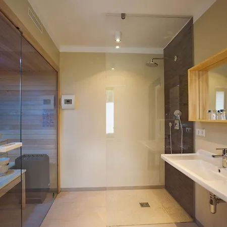 Strandhaus Strandlaeufer بيت للعطل Sellin (Rugen)